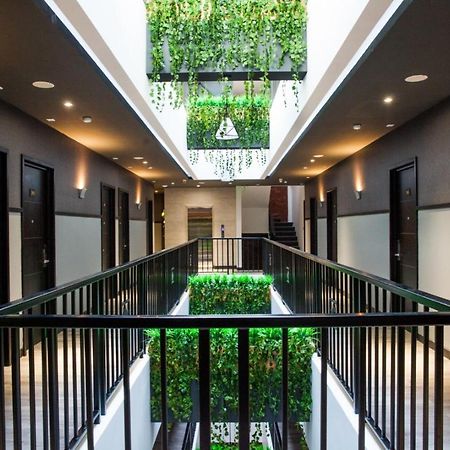 Grand Caman Hotel Bekasi Eksteriør bilde