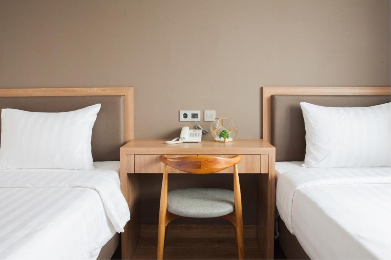 Grand Caman Hotel Bekasi Eksteriør bilde