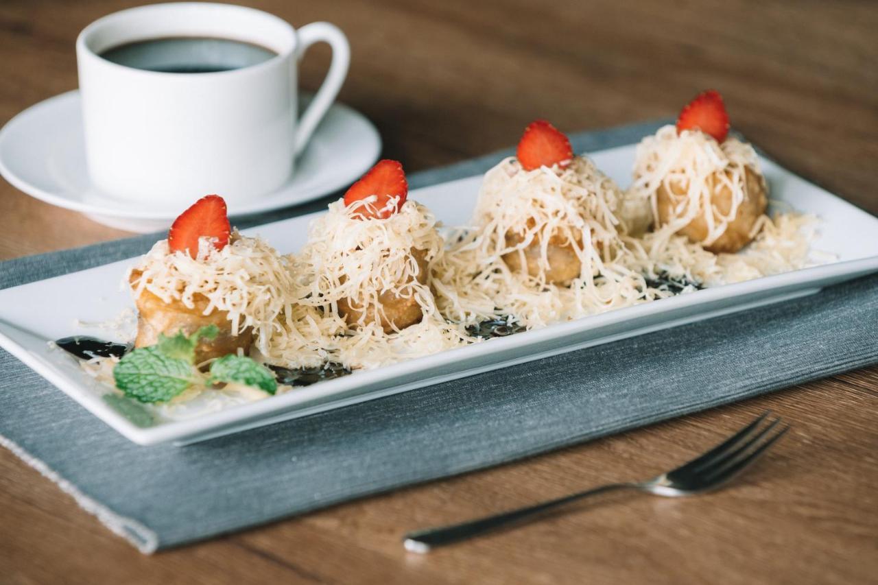 Grand Caman Hotel Bekasi Eksteriør bilde